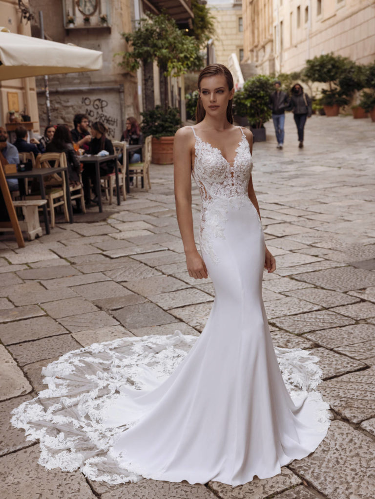 Sensual Beauty Collection_Sapphire_Afront_05_IMG_3742