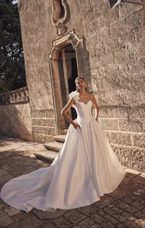 Modeca - Myrthe